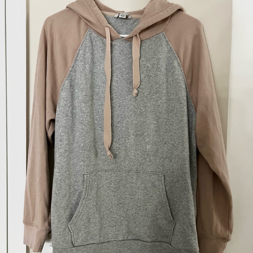 American Eagle Sweatshirt